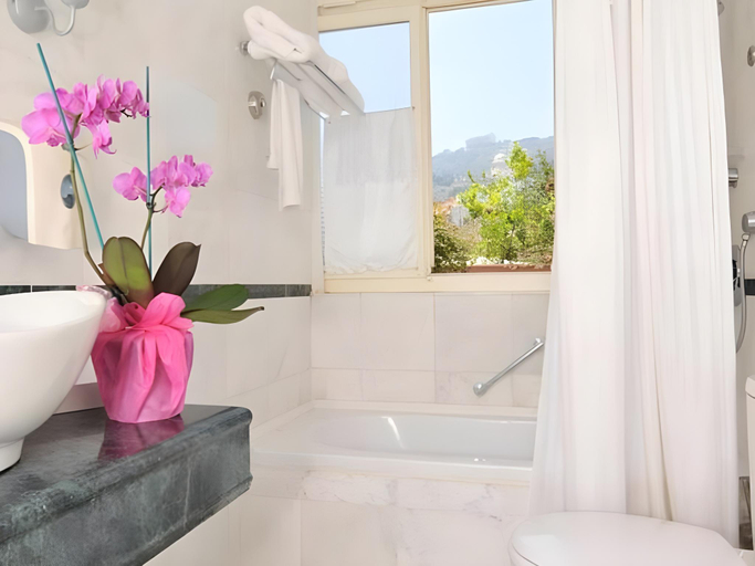Bathroom 4, The Colony Boutique Hotel Haifa