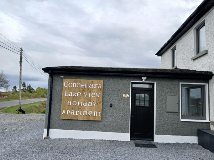 Exterior & Views 4, Connemara Lake View Apartment