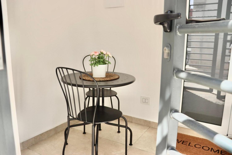 Others 4, Ringo Suites, Bari