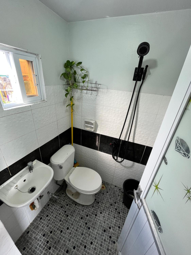 Bathroom 3, JC Unit #7, Urdaneta City