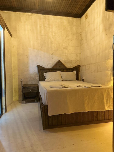 Bedroom 2, Serce Konagi, Merkez
