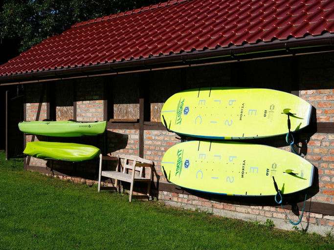 Others 3, Holiday Home in Kolczewo with Lake Access, Kamień