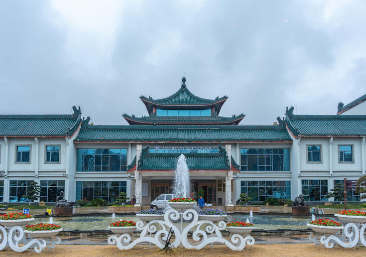 Exterior & Views 1, Wudangshan Jianguo Hotel, Shiyan