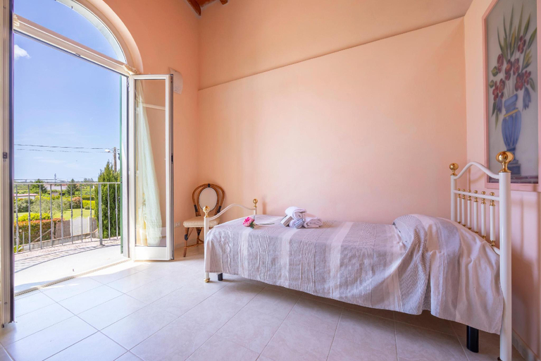Bedroom 3, Villa Clara few km from the sea, Lucca