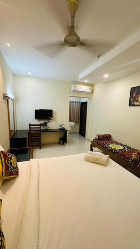 Bedroom 4, Hotel Gokulam Grand, East Godavari