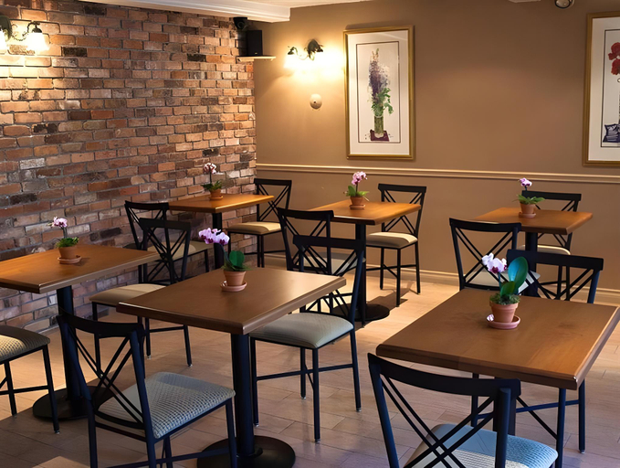 Food & Drinks, Moffat Inn, Niagara