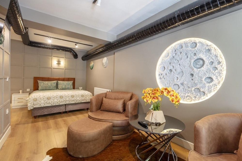 Others 4, Hexa Suites, Şişli