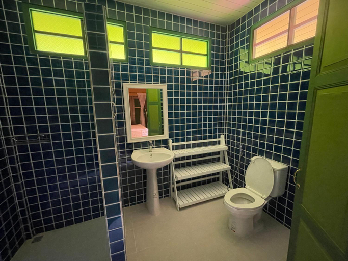 Bathroom 1, Phaluai Villa, Ko Samui