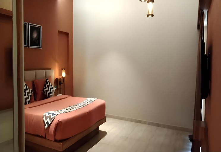 Bedroom 2, The Sky Imperial Bapus Resort, Devbhumi Dwarka