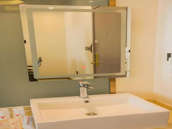 Bathroom 3, Shell Hotel Hebei Langfang Xianghe County Liusong Town, Shijiazhuang