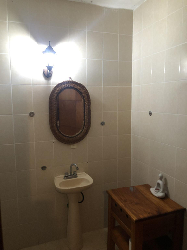 Bathroom 3, Los Fundadores Estancia Ecologica, Comalcalco