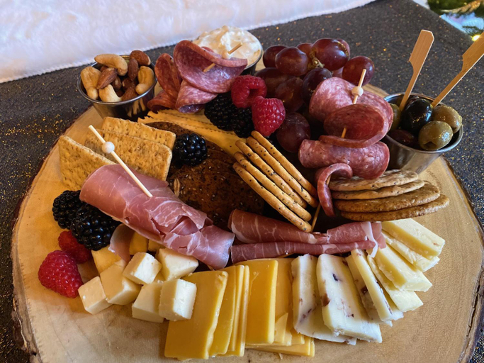 Food & Drinks 5, Otter Creek Eau Claire Altoona, Eau Claire