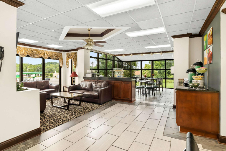 Public Area 2, Quality Inn Russellville, Logan