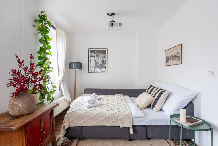 Bedroom 5, Charming Prague Apartment in Vrovice with Roof Terrace, Praha 2
