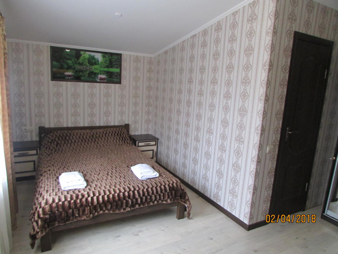 Bedroom, Salus, Khmel'nyts'ka