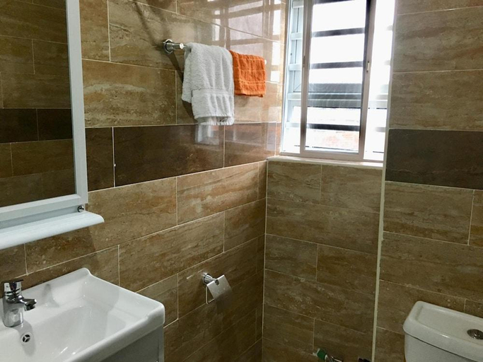 Bathroom, Sky Rock Hotels, Ikeja