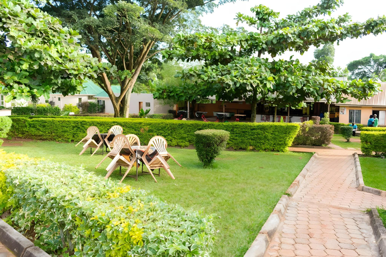 Others 4, Lyden Cottages., Busiiro