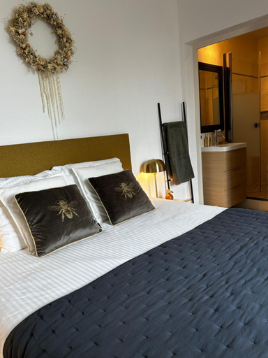 Bedroom 2, Les Tilleuls, Vaucluse