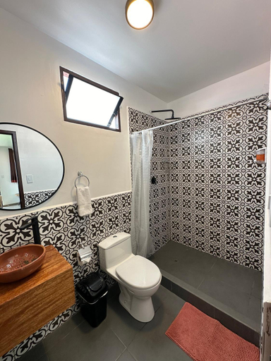 Bathroom, Black Llama Hostel Cusco, Cusco