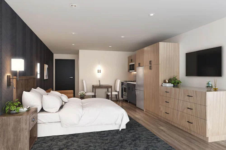 Bedroom 3, Residences at Solomon Pond, Middlesex
