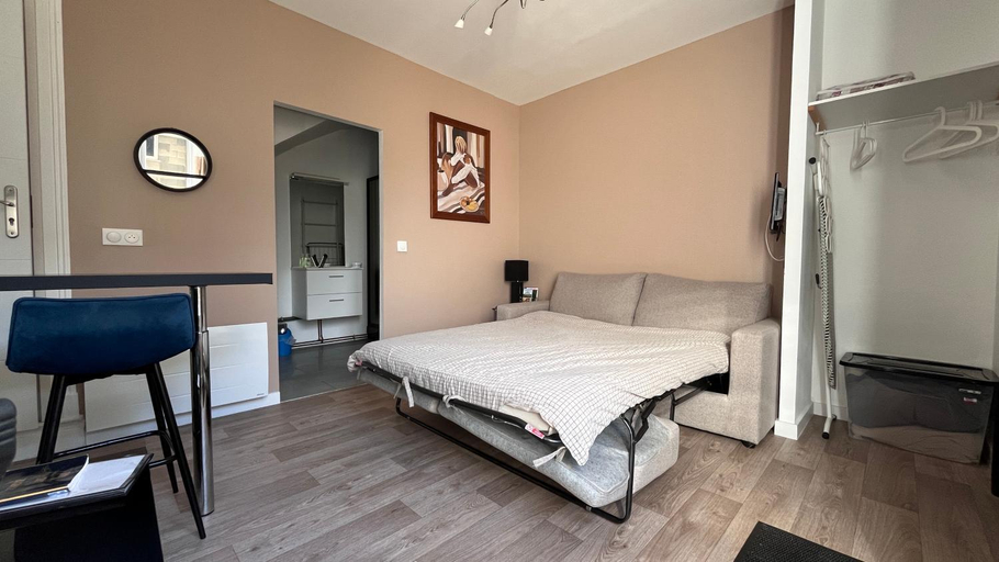 Bedroom 2, Studio au coeur des vignes, Marne