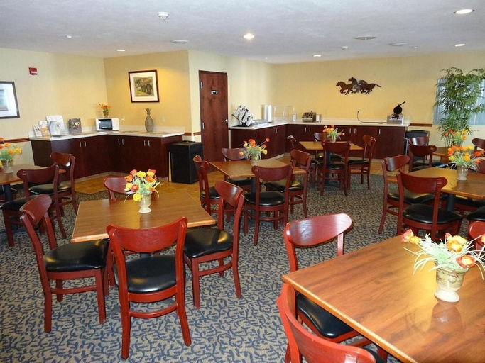 Food & Drinks 4, Fairgrounds Inn, Perry