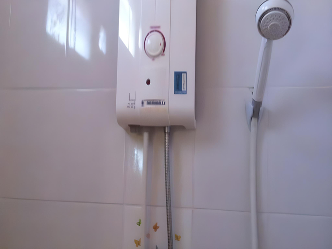 Bathroom 3, Baan Gon Chompu, Suan Phung