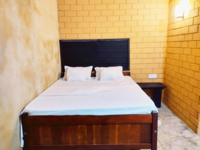 Bedroom 2, Muthu Villa, Weligama