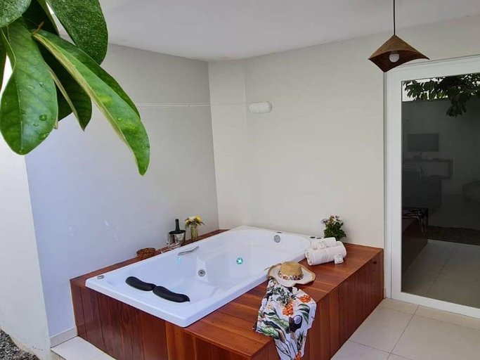 Bathroom 5, Condominio Luna Rossa, Cairu
