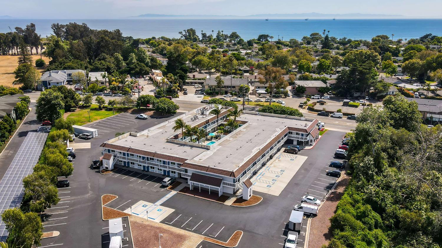 Exterior & Views 1, Studio 6  Suites Carpinteria, CA–Santa Barbara-South, Santa Barbara