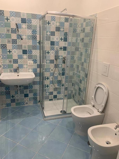 Bathroom 4, Maison Emi, Salerno