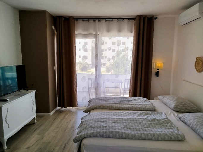 Bedroom 2, Apartments Dora Bibinje, 30 m from the sea, Bibinje
