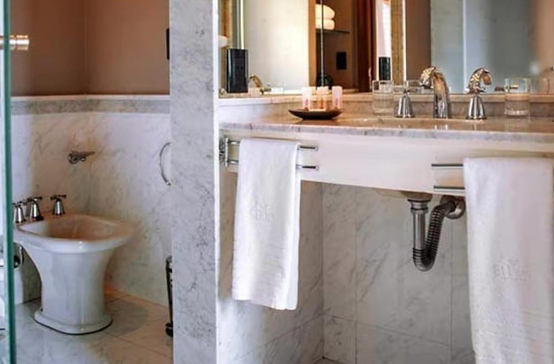 Bathroom 5, Don El Faro Boutique Hotel & Spa, Los Lagos