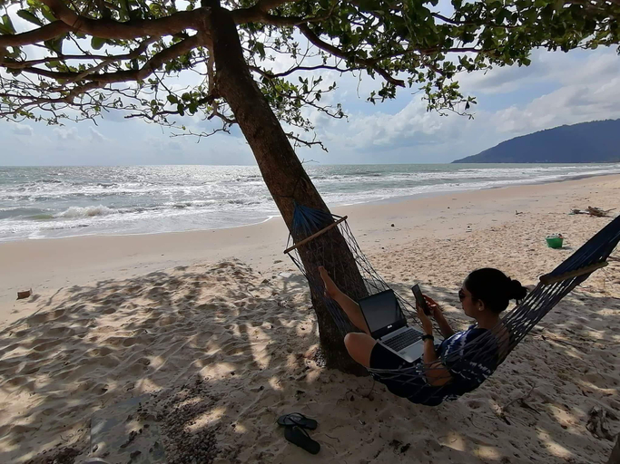 Others 4, The Boutique Khanom, Khanom