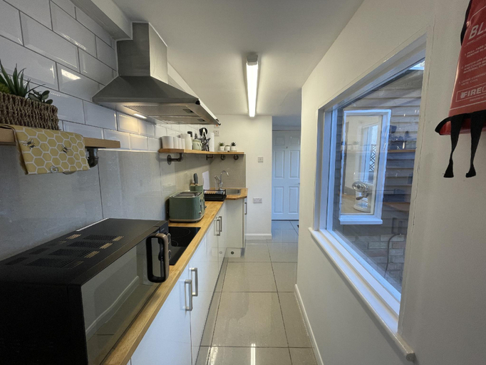 Others 4, Coastal Comfort Cabin, Kent