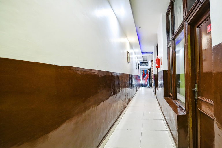 Public Area 2, Hotel Diamond Ring Chandigarh, Chandigarh