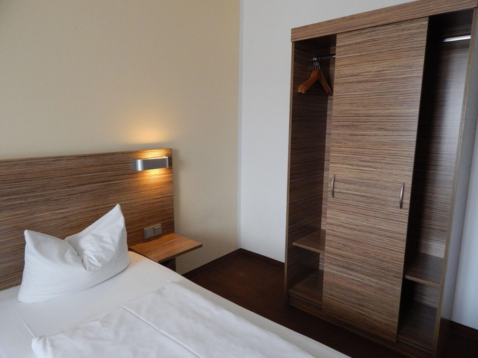 Bedroom 3, Hotel Andra Munchen, München