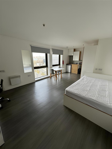Bedroom 2, For Students Only Byrom Point in Liverpool, Sefton