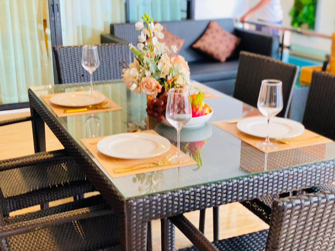 Food & Drinks, The Chic Pool Villa Phuket, Phuket Island