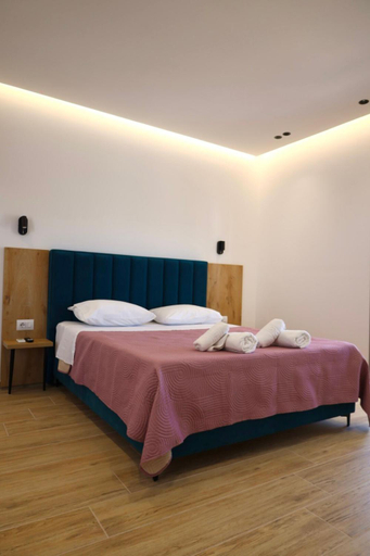 Bedroom 2, Rose Apartments, Sarandës