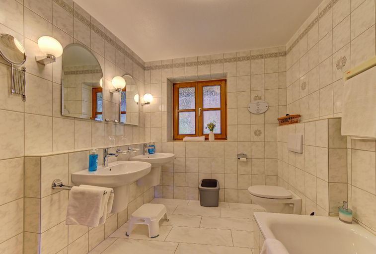 Bathroom, Siebensteinkopf 5 stars apartment at the National Park Bavarian Forest, 4 guests, Freyung-Grafenau