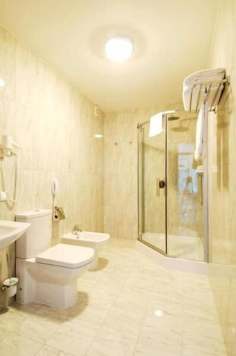 Bathroom 4, Royal Palace Hotel, Almaty
