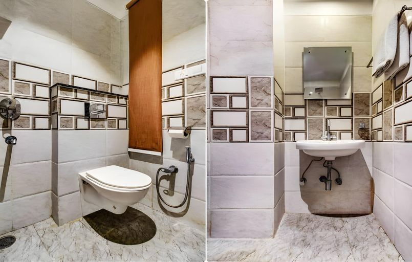 Bathroom, Hotel The Diamond, Panchkula