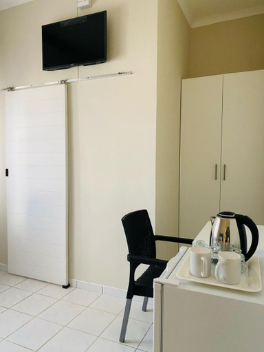 Others 5, Selamu Accommodations, Windhoek West
