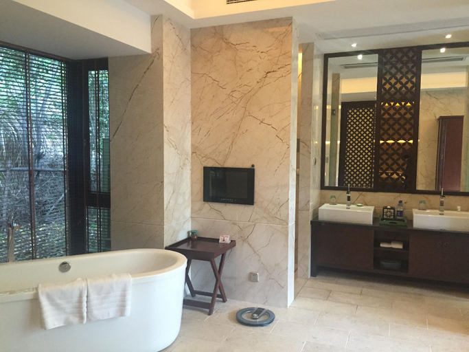 Bathroom 4, Ningbo Dongqian Lake Songboyuan Hotel, Ningbo