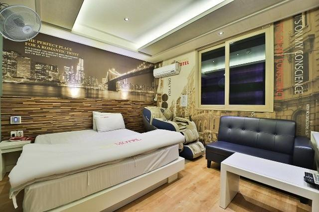Bedroom, Gyeongsan Top Two, Dong