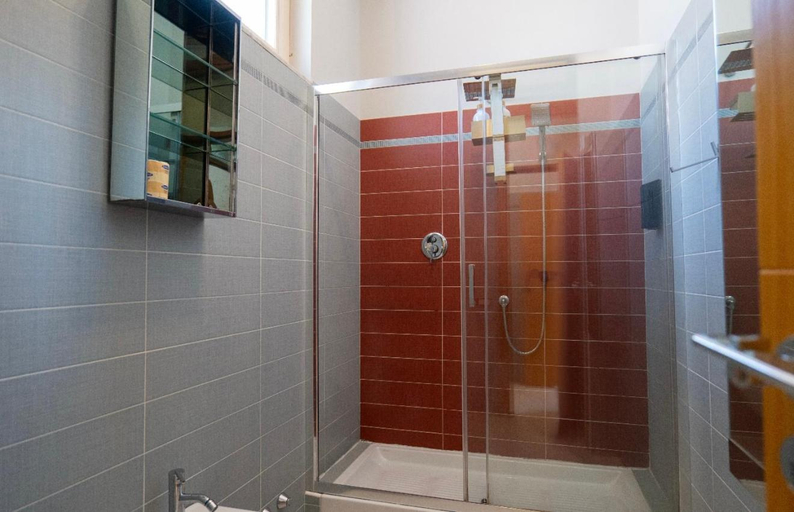 Bathroom 2, Mareluna Penthouse - Luxury Suites, Salerno