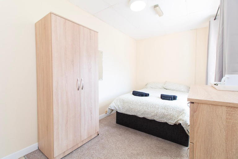 Bedroom 2, Brookvale Guest House Room 6, Southampton