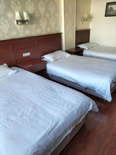 Bedroom 5, Nanfang Hotel, Huangshan