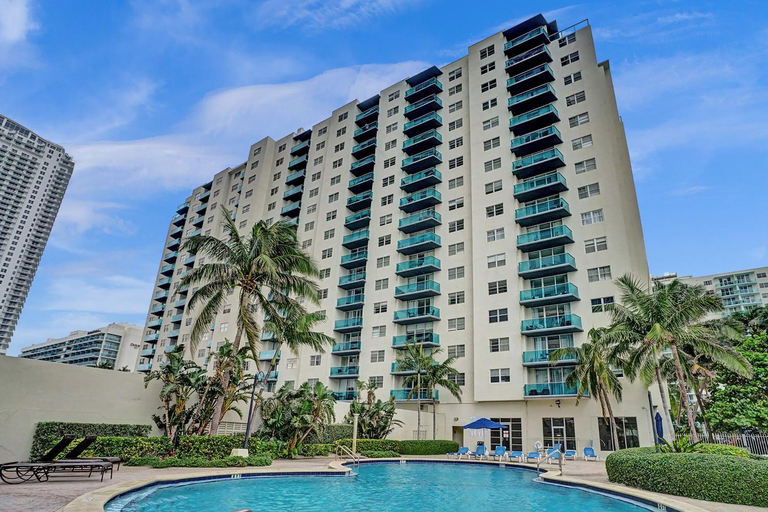 Others 4, Luxury Beachfront Apartments 4001 S Ocean Dr, Broward
